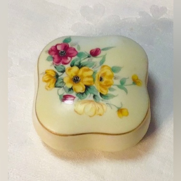 Other - Trinket Box Vintage